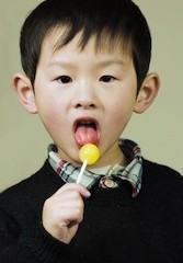http://www.chinasourcingnews.com/wp-content/uploads/child-candy-167x240.jpg